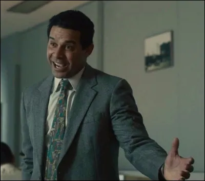 Comment s'appelle le personnage sur la photo ?