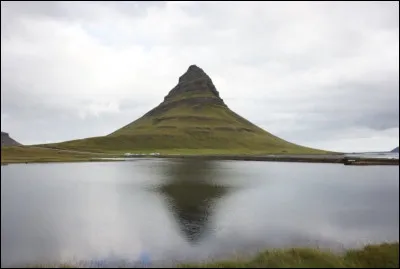 Complétez : 
"Mótherjum bannað sem vinum er..."