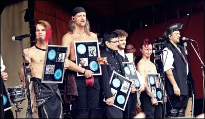 Complétez : 
"Veris tellus..."