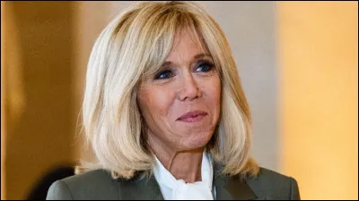Enseignante de l'éducation civique et morale, elle est l'épouse de l'actuel président de la République française (mai 2021). C'est...