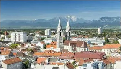 Korneuburg est une ville située aux Pays-Bas.