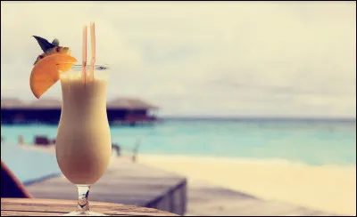 Gastronomie : Quel alcool est la base de la pina colada ?