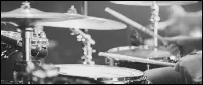 Qui a écrit et composé la chanson "Poupée de cire, poupée de son" pour France Gall ?