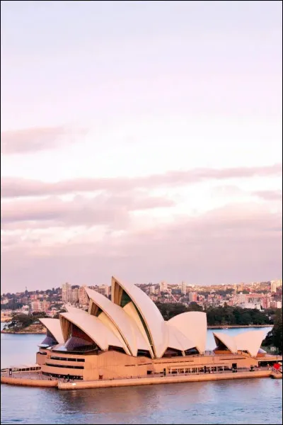 Sydney est la capitale de l'Australie.