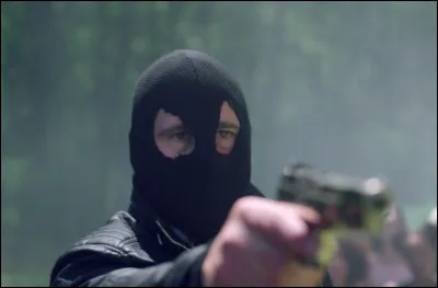 Quelle est la première personne tuée par la Cagoule Noire ?