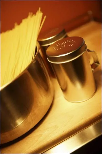 Diplo veut manger des ptes. Il faut 10 minutes pour les cuire. Il les met  11 h 30 et les enlve  12 h 15. Comment sont-elles ?