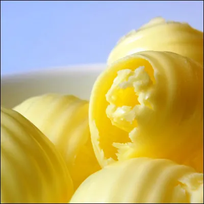 Lequel de ces termes d&eacute;signe une forme de corps gras liquide &agrave; temp&eacute;rature ambiante ?