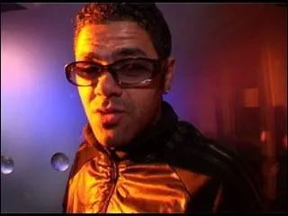 De quel pays est-il originaire ?