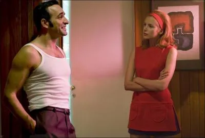 Quel est ce film avec Jean Dujardin ?