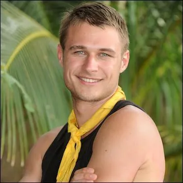 Comment s'appelle l'aventurier le plus beau de toutes les saisons (saisons 9&10) ?