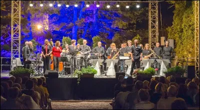 Parmi ces propositions, quel est le titre d'un album du Jazz Band 007 ?