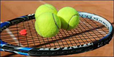 La plus jeune joueuse de tous les temps à remporter un tournoi du Grand Chelem avait 18 ans.