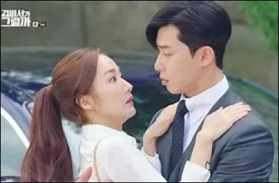 Qu'a dit la Secrétaire Kim à Lee Yeon Joon quand elle a débuté dans son job de secrétaire lorsqu'ils étaient aux USA ?