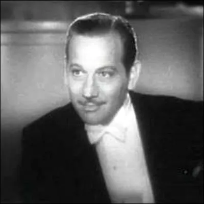 Quelle actrice, surnomm&eacute;e la Divine, incarne le r&ocirc;le-titre du film "Ninotchka" aux c&ocirc;t&eacute;s de Melvyn Douglas ?