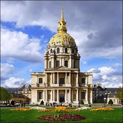 Quel mus&eacute;e parisien, l�un des plus visit&eacute;s de France, se trouve &agrave; l�H&ocirc;tel des Invalides ?