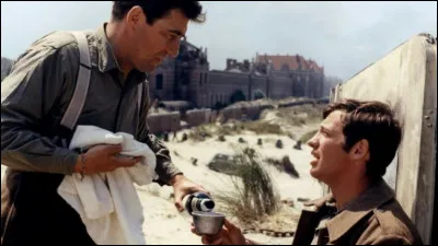 Complétez le titre du film : Week-end à...