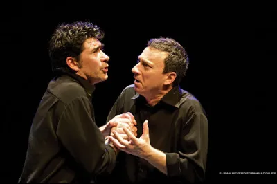 Quel est le nom de sc&egrave;ne de ces humoristes ?