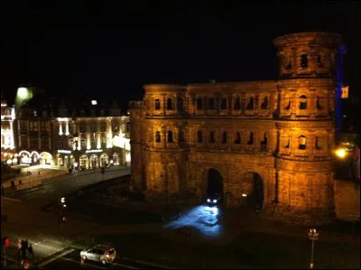 Dans quelle commune peut-on admirer la Porta Nigra ?