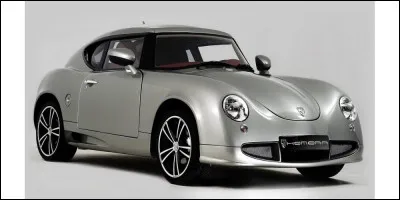 Parmi ces constructeurs toujours en activité, auquel appartient ce coupé ?