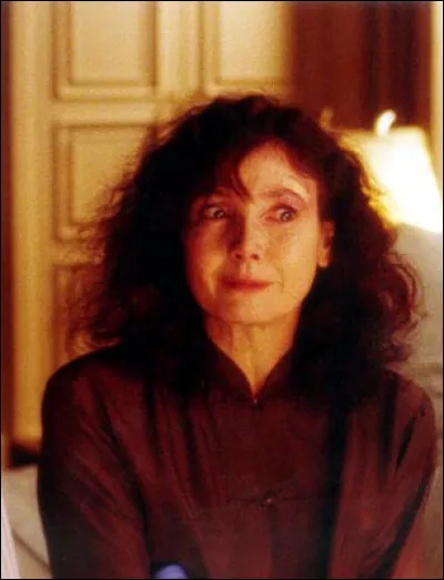 Sabine Azéma a joué une mère prête à tout pour que son fils prenne son indépendance. Quel est ce film ?