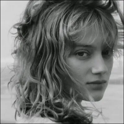 Qui a interprété le titre "Comment est ta peine" sorti en 2020 ?