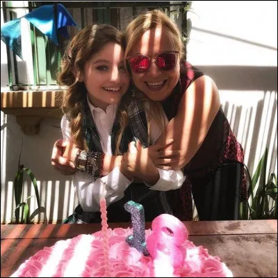 Comment s'appelle sa grand-mère ?