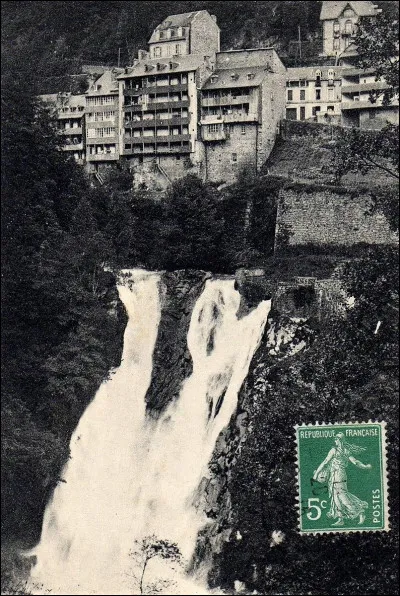 Lequel de ces papes fut le centi&egrave;me ?