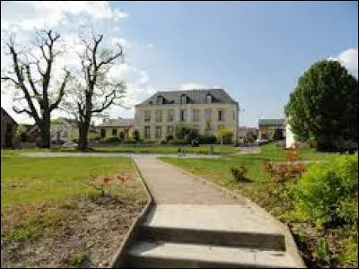 Gomont est un village Ardennais situé en région ...