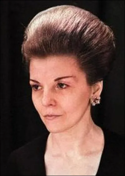 Première femme à accéder à une vice-présidence, puis à une présidence en 1974, qui est cette femme ouvrant la voie en politique ?