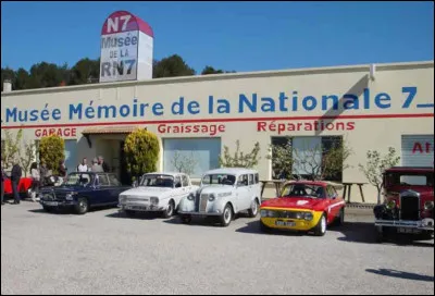 Qui chante "Nationale 7" ?