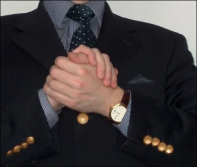 « B » comme « Blazer » > D'où vient l'habit et l'habitude de l'appeler ainsi ?