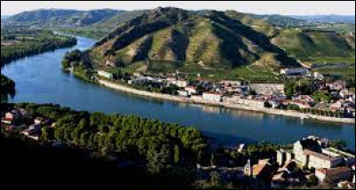 Le vent du nord qui souffle dans la vallée du Rhône se nomme :