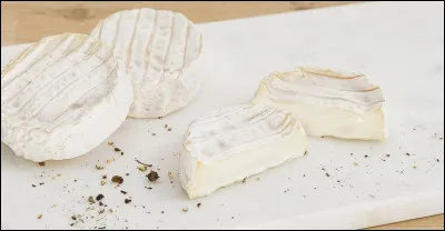 Le très petit fromage rond et plat élaboré dans les Cévennes avec du lait de chèvre porte le nom de...