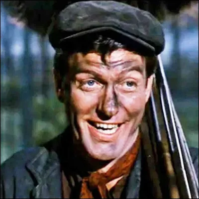 Quelle actrice est c&eacute;l&egrave;bre pour son interpr&eacute;tation de Mary Poppins en 1964, aux c&ocirc;t&eacute;s de Dick Van Dyke ?