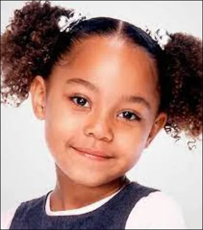 Quel est le prénom de la fille benjamine de cette série ?