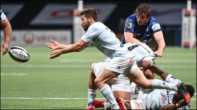 Au rugby quel trophée est décerné aux vainqueurs du Top 14 ?