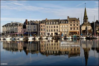 Dans quelle région se situe le département du Calvados ?