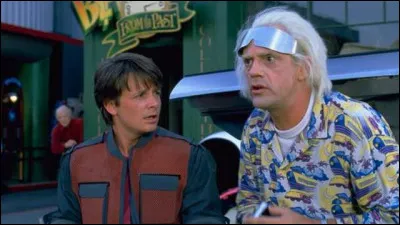 Quel est ce film avec Michael J. Fox et Christopher Lloyd ?