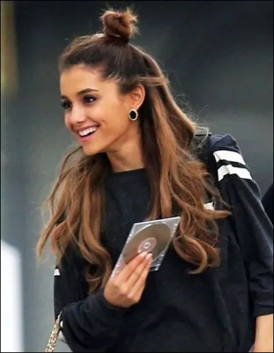 Où possède-t-elle son tatouage « mille tendresse » ?