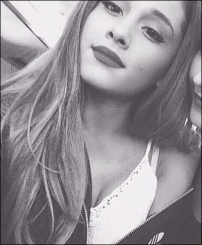 À quel âge a-t-elle fait son premier tatouage ?