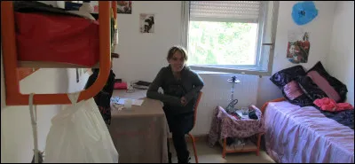 Les personnes qui sont en centre d'hébergement et de réinsertion sociale, aussi appelé CHRS, sont des personnes en grande précarité.