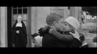 Quelle actrice peut-on voir dans "Les Dimanches de Ville-d'Avray" ?