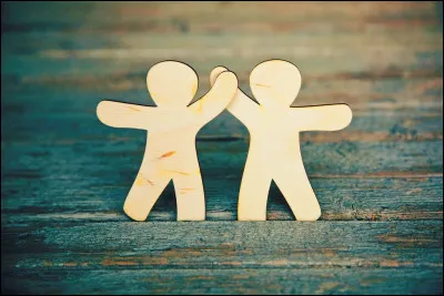 Un(e) de tes ami(e)s est acculé(e), en danger de mort.