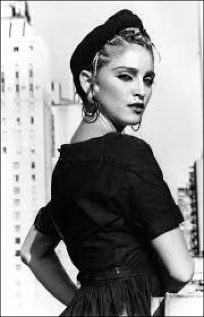 Durant quelle décennie est sortie la chanson "Nothing Fails" ?