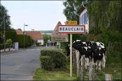 Nous sommes maintenant dans le Nord-Est, à l'entrée de Beauclair. Petit village de 89 habitants, dans le nord de la Meuse, il se situe en région ...