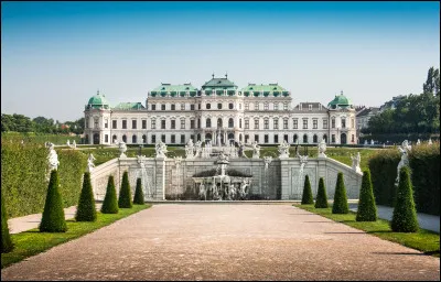 Vous devrez aller en Grande-Bretagne pour voir ce château édifié entre 1713 et 1724.