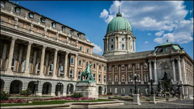 Vous devrez aller en Grande-Bretagne pour voir ce palais.