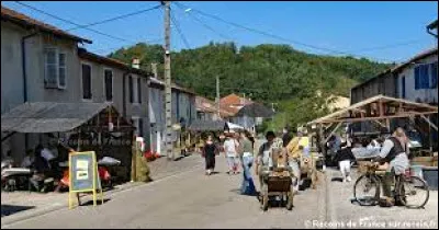 Nous terminons notre balade dans le Grand-Est, à Xaronval. Village entre Charmes et Mirecourt, il se situe dans le département ...