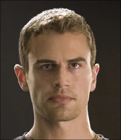 Quelle était la faction de Quatre ?