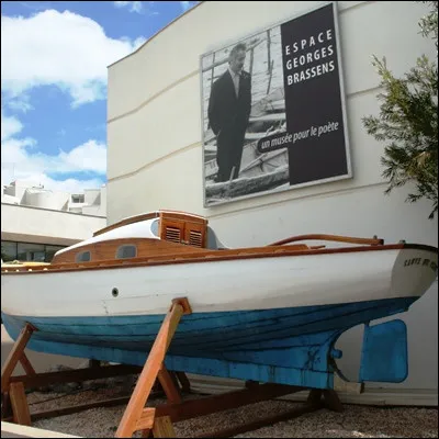 Dans quelle ville d�Occitanie se trouve le mus&eacute;e Espace Georges-Brassens ?